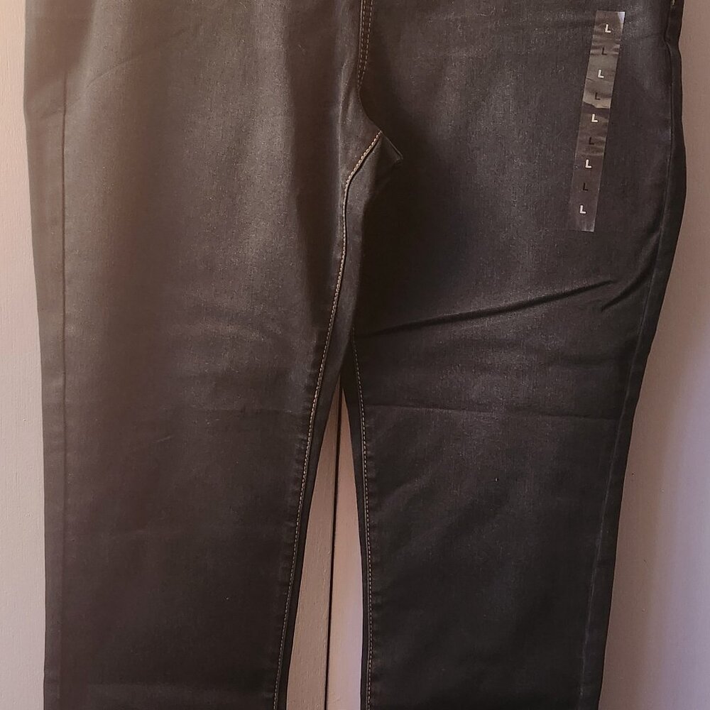 New Woman's Jeans